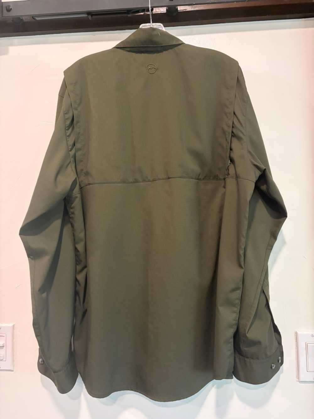Magellan Outdoors Olive Green Lightweight Fishing Shirt - Picture 2 of 3